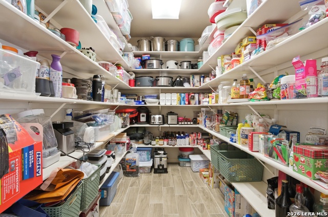 Listing photo id 10 for 642 Phantom Rider Trl