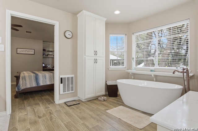 Listing photo id 13 for 642 Phantom Rider Trl