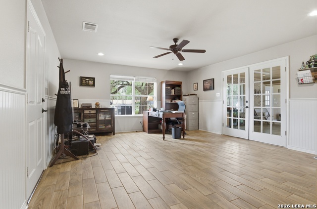 Listing photo id 22 for 642 Phantom Rider Trl