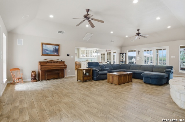 Listing photo id 5 for 642 Phantom Rider Trl