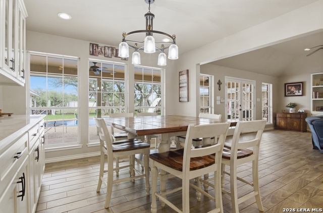 Listing photo id 6 for 642 Phantom Rider Trl