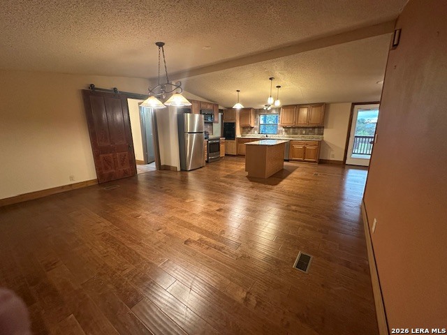 Image 13 of 33 For 412 Lake  