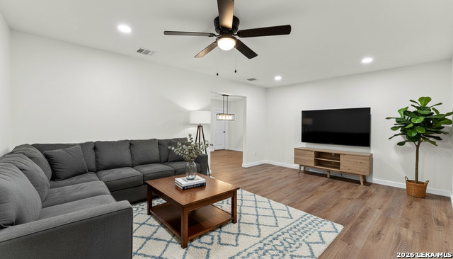 Image 13 of 35 For 307 Dawnridge Dr