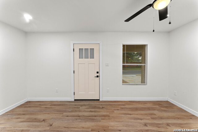 Image 14 of 35 For 307 Dawnridge Dr