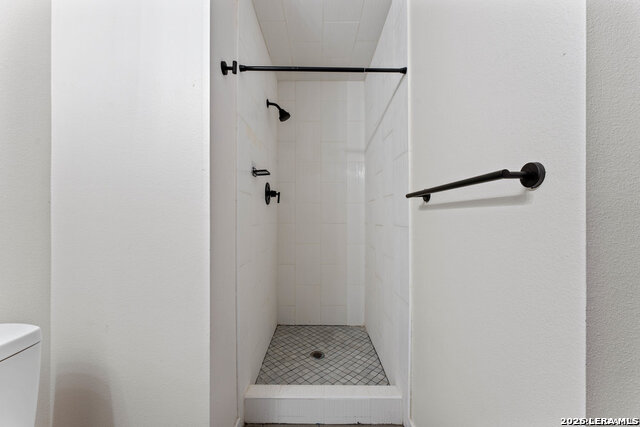 Image 30 of 35 For 307 Dawnridge Dr