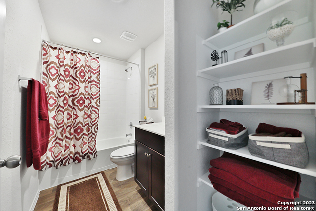 Listing photo id 8 for 801 Cinnamon Teal