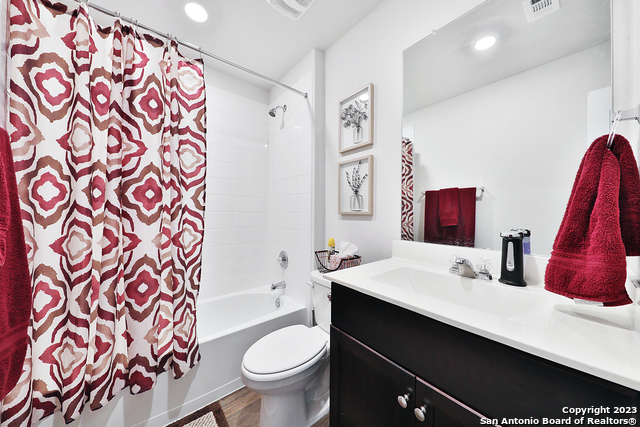 Listing photo id 9 for 801 Cinnamon Teal