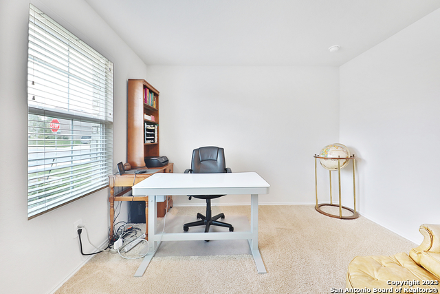 Listing photo id 11 for 801 Cinnamon Teal