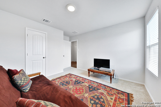 Listing photo id 14 for 801 Cinnamon Teal