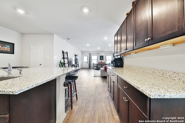 Listing photo id 21 for 801 Cinnamon Teal