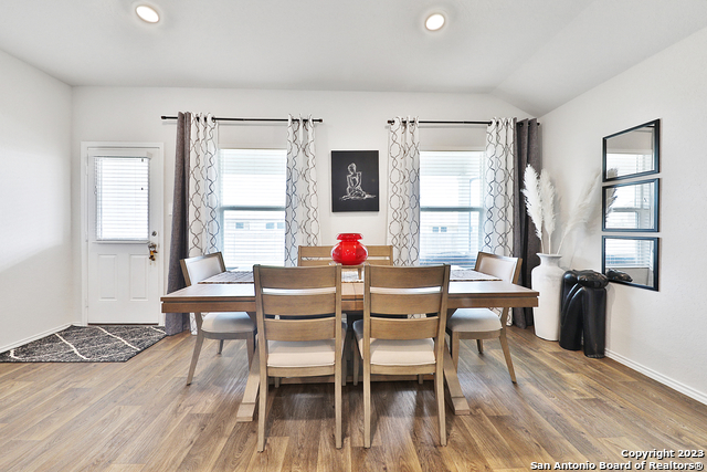 Listing photo id 23 for 801 Cinnamon Teal