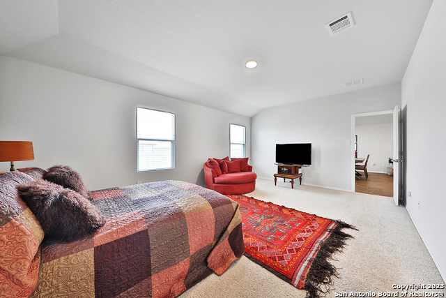 Listing photo id 31 for 801 Cinnamon Teal