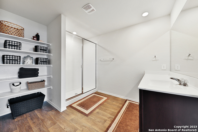 Listing photo id 33 for 801 Cinnamon Teal