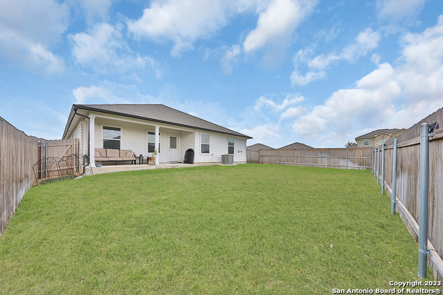 Listing photo id 35 for 801 Cinnamon Teal