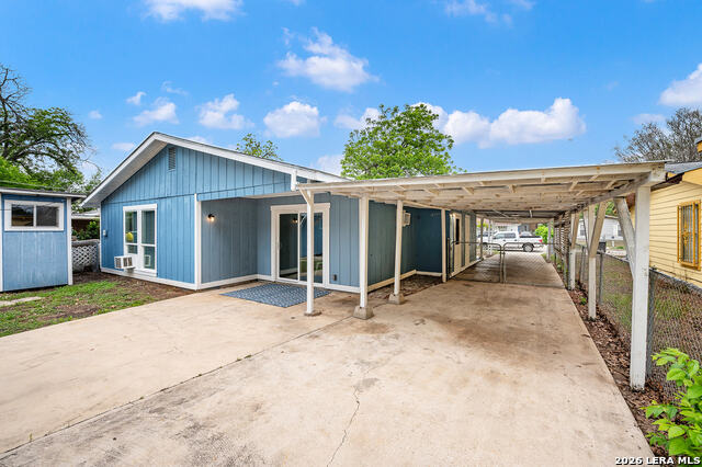 Image 19 of 31 For 139 Academy St W