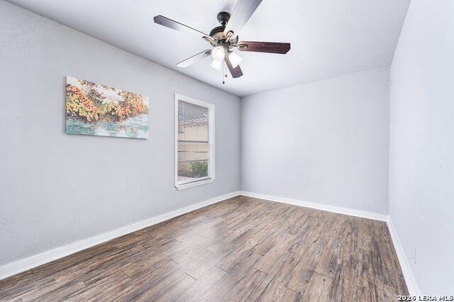 Image 27 of 31 For 139 Academy St W