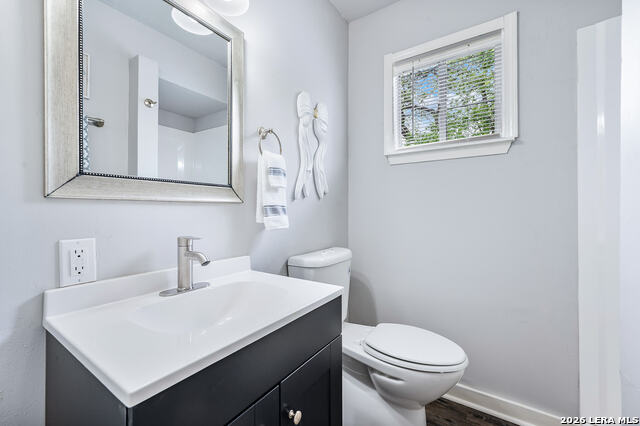 Image 29 of 31 For 139 Academy St W