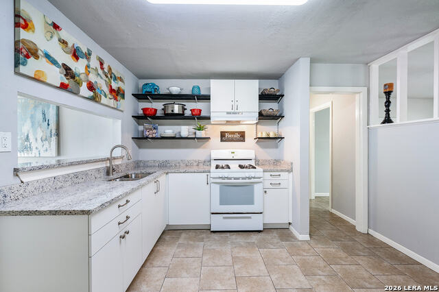 Image 4 of 31 For 139 Academy St W