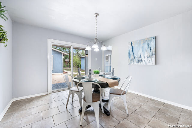 Image 8 of 31 For 139 Academy St W