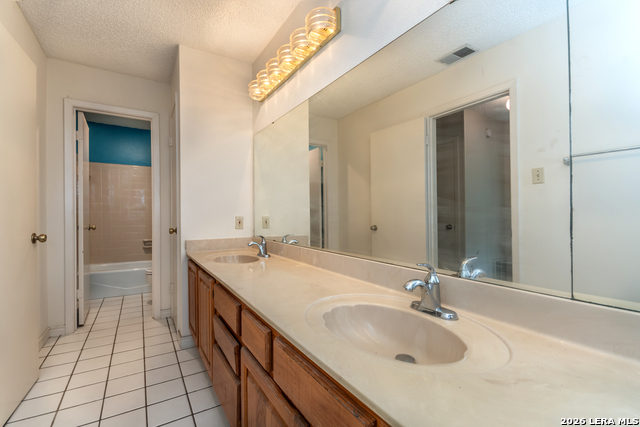 Image 10 of 13 For 829 Bitters Rd W 401