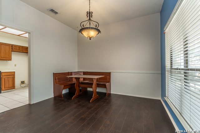 Image 7 of 13 For 829 Bitters Rd W 401