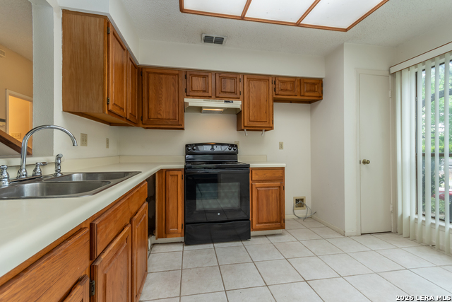 Image 8 of 13 For 829 Bitters Rd W 401