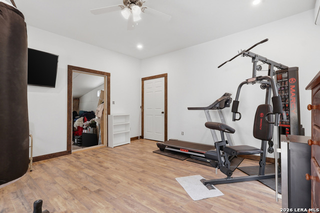 Listing photo id 21 for 24231 Post Oak View