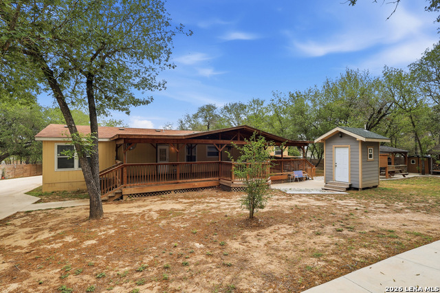 Listing photo id 24 for 24231 Post Oak View