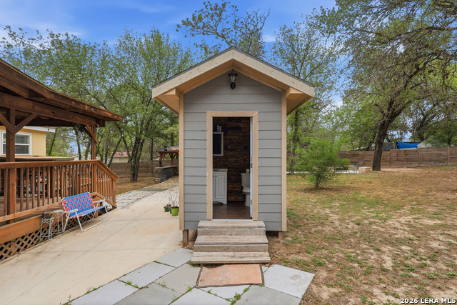 Listing photo id 26 for 24231 Post Oak View