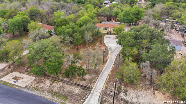 Listing photo id 32 for 24231 Post Oak View