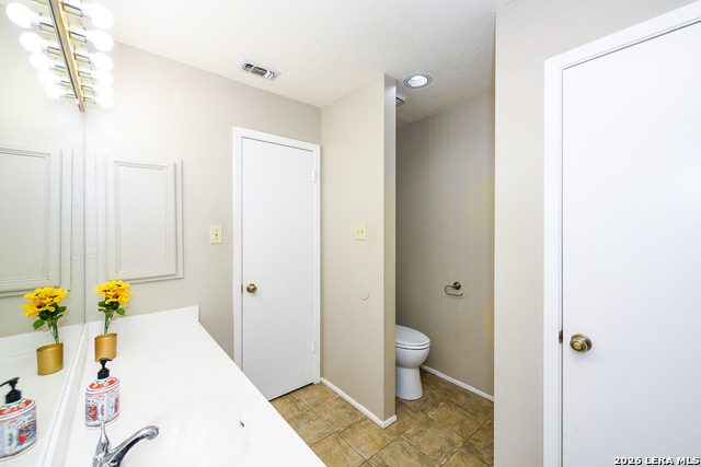 Image 26 of 42 For 11803 Bridge Hampton