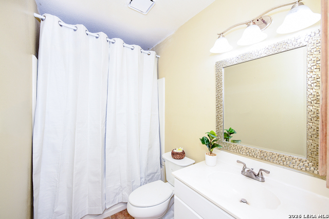 Image 31 of 42 For 11803 Bridge Hampton