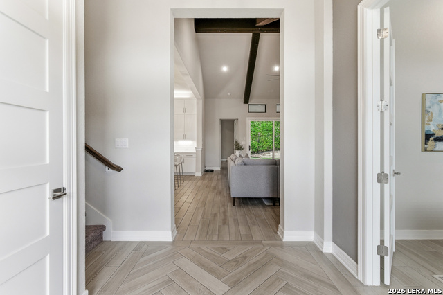 Listing photo id 8 for 3731 Las Casitas