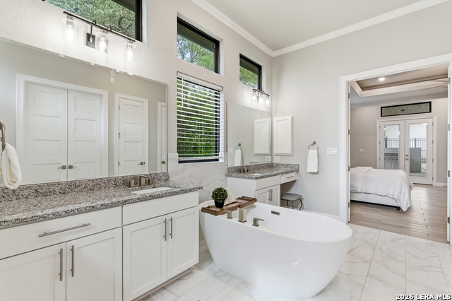 Listing photo id 28 for 3731 Las Casitas