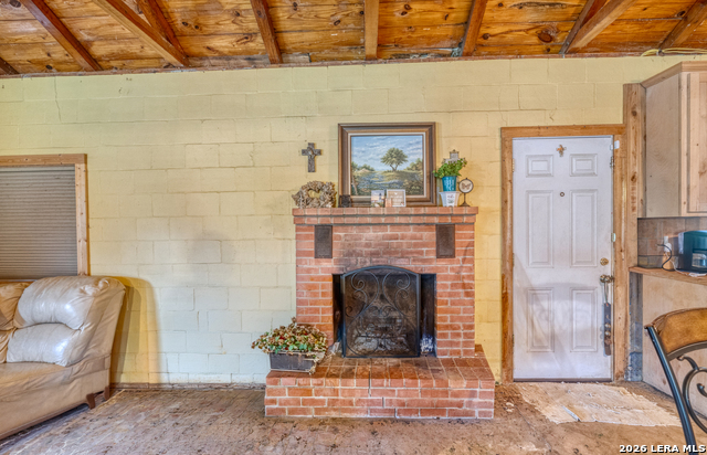 Image 15 of 34 For 607 Fm 1050  