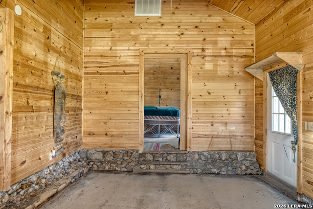 Image 17 of 34 For 607 Fm 1050  