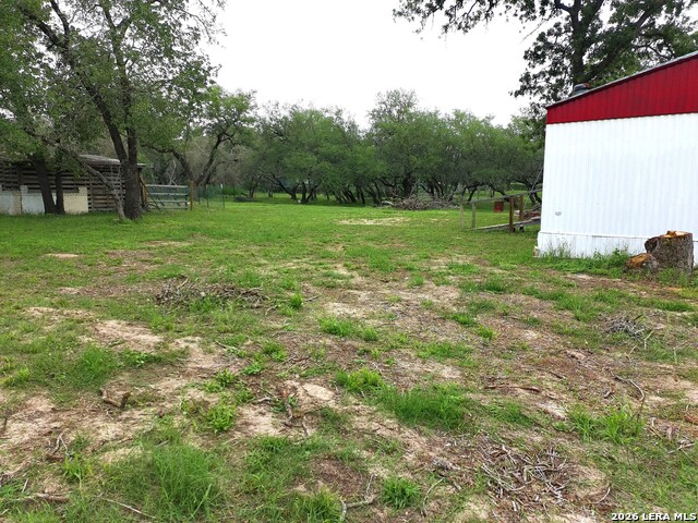 Image 17 of 31 For 318 Shady Oaks