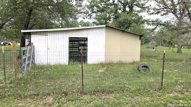 Image 18 of 31 For 318 Shady Oaks
