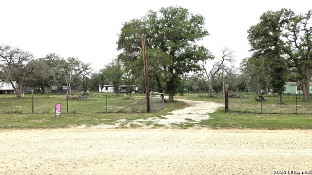 Image 2 of 31 For 318 Shady Oaks