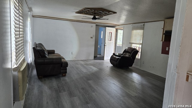 Image 26 of 31 For 318 Shady Oaks