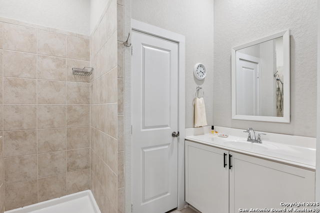 Listing photo id 12 for 12718 Westeros Path