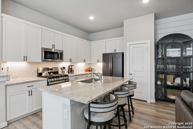 Listing photo id 0 for 12718 Westeros Path