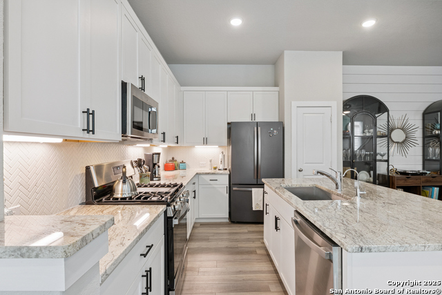 Listing photo id 2 for 12718 Westeros Path