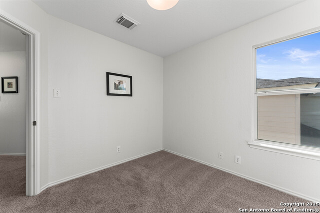 Image 18 of 27 For 931 Marble Point