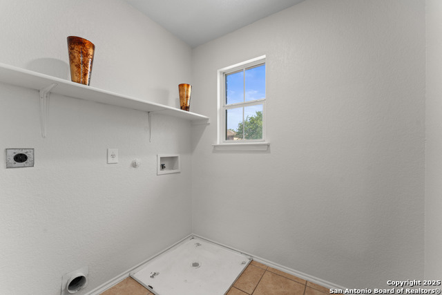 Image 19 of 27 For 931 Marble Point