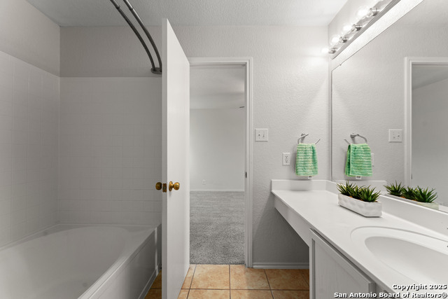 Image 23 of 27 For 931 Marble Point