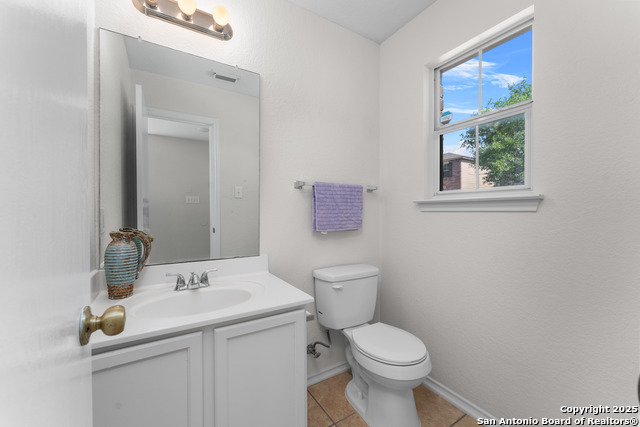 Image 7 of 27 For 931 Marble Point