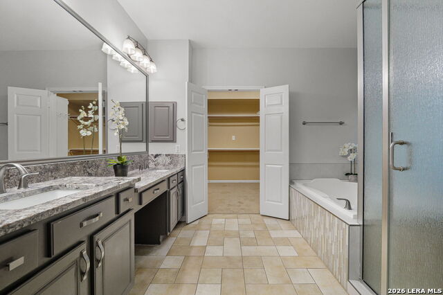 Image 28 of 65 For 2 Tressard  