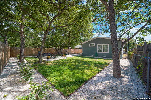 Image 20 of 23 For 123 Tipton  