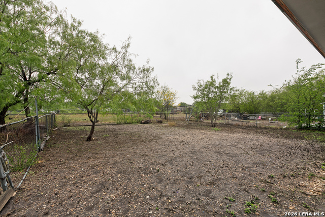 Image 24 of 25 For 122 Surrels  